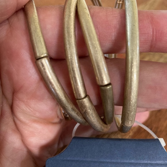 Multiple bracelets - Picture 4 of 6